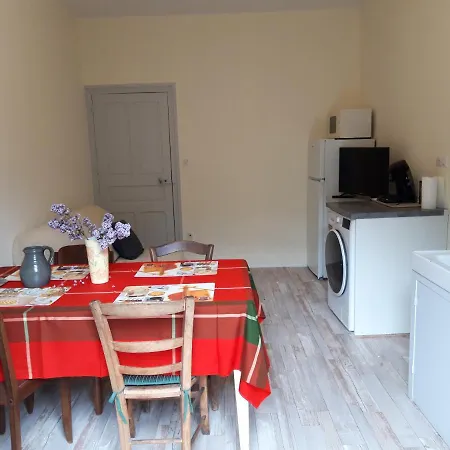 Avec Vue Panoramique Sur La Truyere