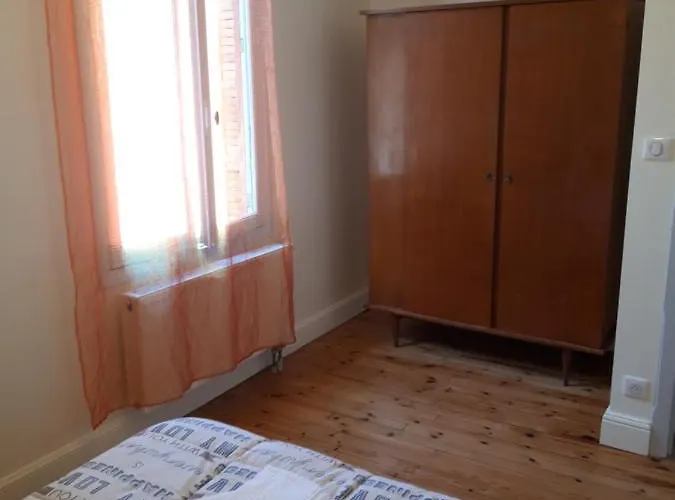 Avec Vue Panoramique Sur La Truyere Entraygues-sur-Truyère